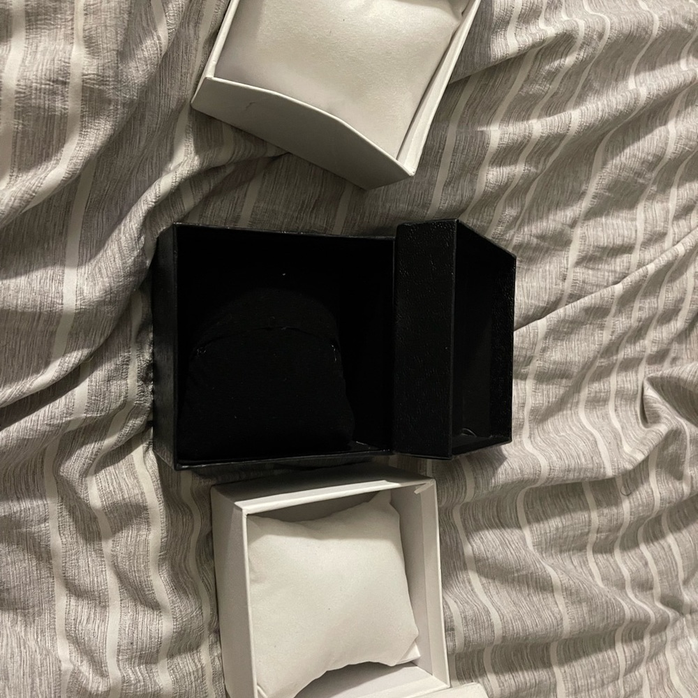 3 watch boxes
